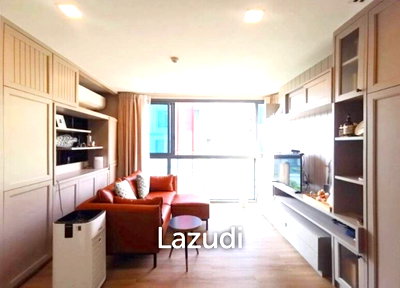 Condos for sale Soi Sukhumvit 71 : 2 Bed 2 Bath 62 SQ.M Taka Haus Ekamai 12