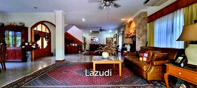 บ้านเดี่ยว คิงเพาเวอร์ พัทยา คอมเพล็กซ์  : 7 Beds 7 Baths 2,250 SQ.M House in Jomtien