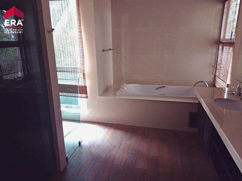 รูป ขาย Villa ติดหน้าหาด  Long beach. อ่าวนาง กระบี่ - รูปที่ 14/17