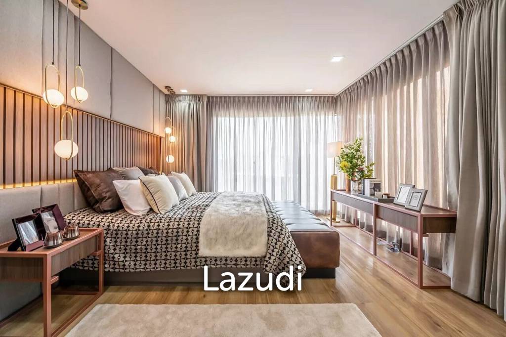 รูป Luxurious Townhouse in SHO Phatthanakarn 32, Bangkok - รูปที่ 6/10