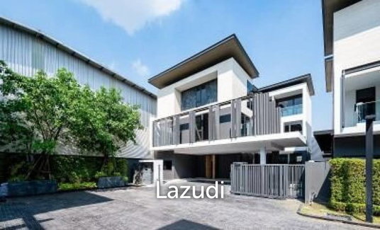 Luxury 3-Storey Detached House in Suan Luang Bangkok
