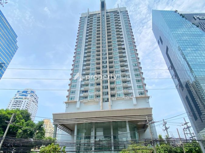 Circle Condominium
