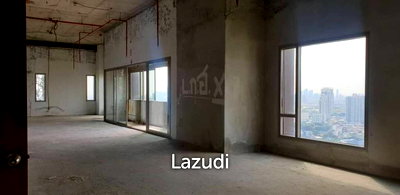 Condos for sale BTS Ekkamai : Bare-shell Penthouse Ashton 38