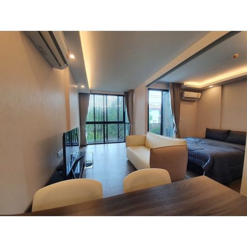 P-117728 ต้องการขายคอนโด เดอะ รีมาร์คเอเบิ้ล ศูนย์วิจัย 2 Lane 2, Bang Kapi, Huai Khwang, Bangkok Line Id: @easythaihome 085-592-2897