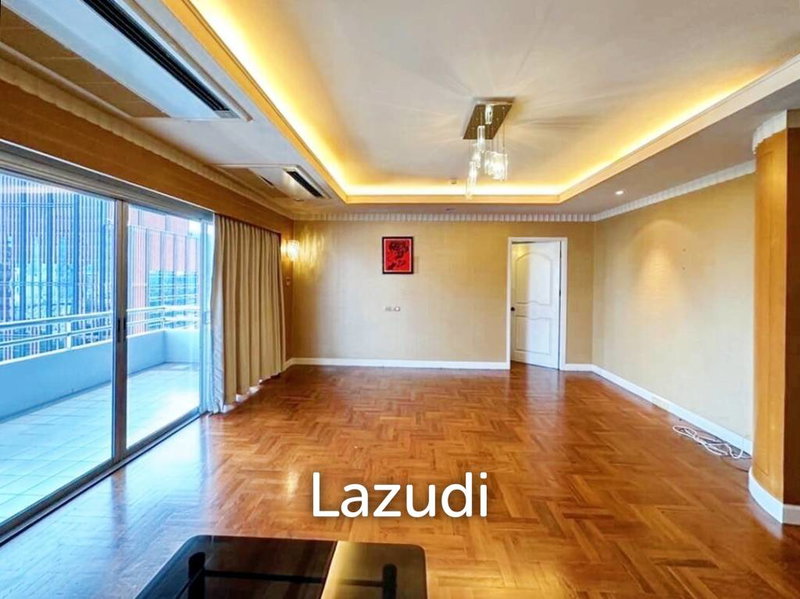 ขายคอนโด : 4 Bed 4 Bath 231 SQ.M Baan Kasemsan 1