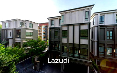 Houses for sale Kasem Bundit Phatthanakan University  : Luxury Lavista Prestige Villa in Ekkamai