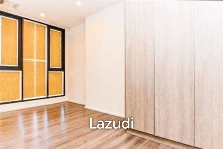 1-bed condo for sale, 35 sqm, Whizdom Essence Sukhumvit