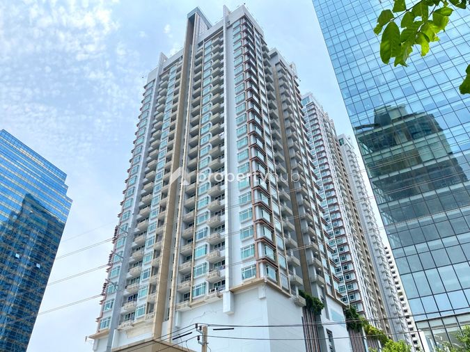 Circle Condominium