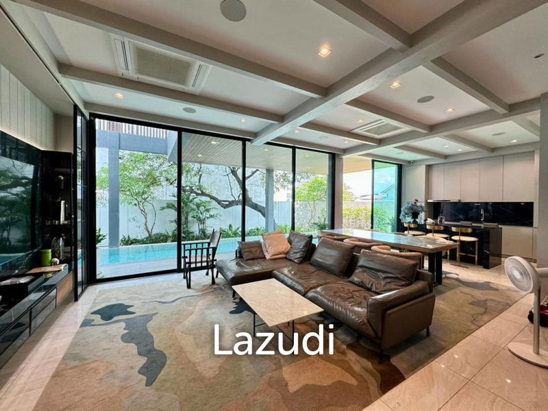 Houses for sale : 4 Bed 6 Bath 450 SQ.M The AVA Residence Sukhumvit