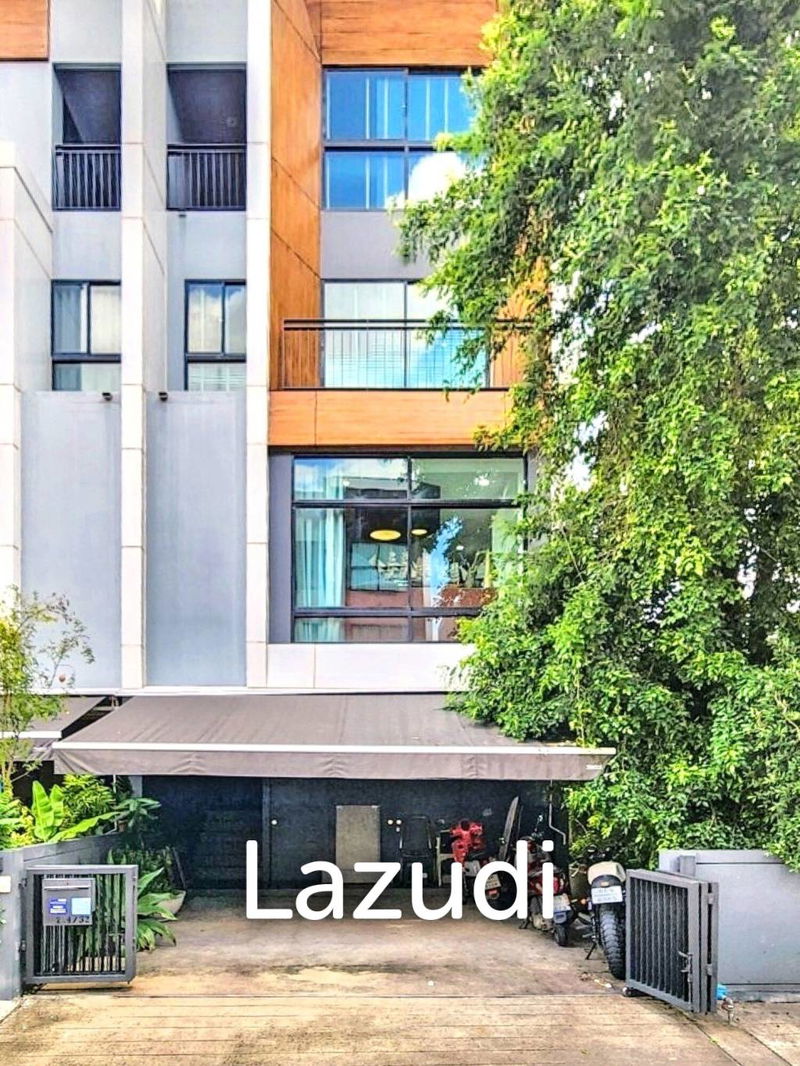 Townhouses for sale : 3 Bed 3 Bath 125 SQ.M Arden Pattanakarn