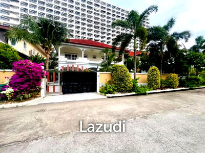 บ้านเดี่ยว คิงเพาเวอร์ พัทยา คอมเพล็กซ์  : 4 Bedrooms 4 Bathrooms 200 SQ.M. Royal Park Village