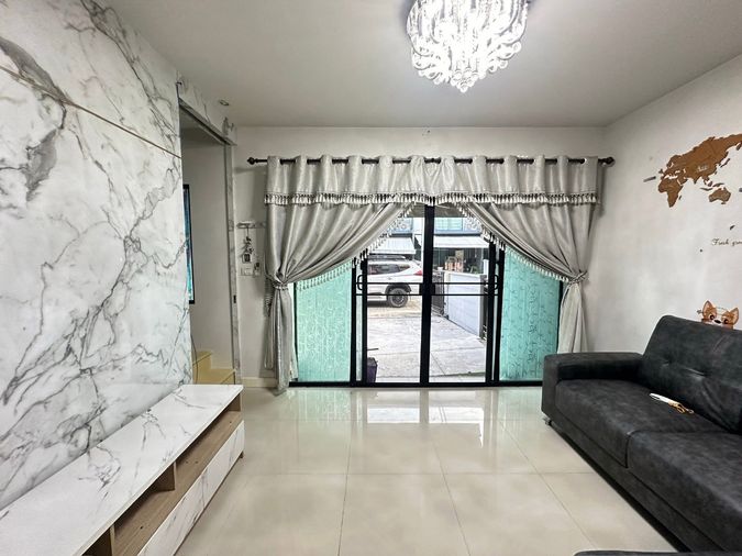 4-bed townhouse for rent, Baan Klang Muang Rama 9 - On Nut