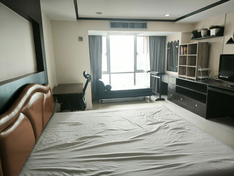 Condos for rent : The Trendy Condominium      Size 35 sq.m.    Studio 1 bathroom