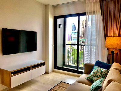 Condos for rent : @Condorental condo for rent Life One Wireless