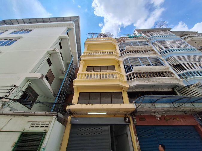 🔥🔥HOT DEAL!🏙️ อาคารพาณิชย์ 5 ชั้น ทำเลใจกลางเมือง สุดคุ้ม  🚩🚩เพียง 6.2 ล้านบาท ได้ตึกทำเลทอง ใกล้สาทร-สีลม-พระราม 3