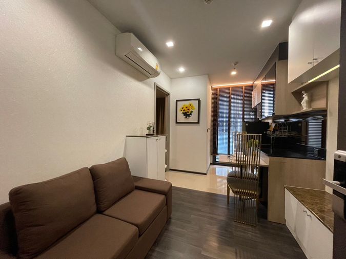 For Rent  🏢✨  The line asoke-ratchada Near MRT Rama9 Interested, add Line @255ghzjq. Add @ too. ꔛ