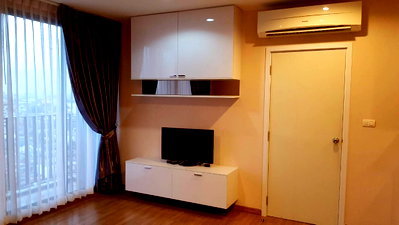 Condos for rent : For rent, the tree interchange, 2-bed building A, 58sqm, floor 40 (with washing machine)🆔 line: eyannie