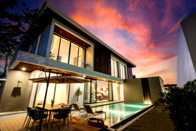 ขายบ้านเดี่ยว : 🏝️ Modern Tropical Luxury Pool Villas in Rawai, Phuket 🏝️📍 Prime Location  Just 750m to Rawai Beach   