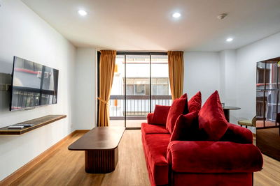 Condos for rent Sukumvit 6 : PSJ Penthouse, 1 Bedroom (King Bed)