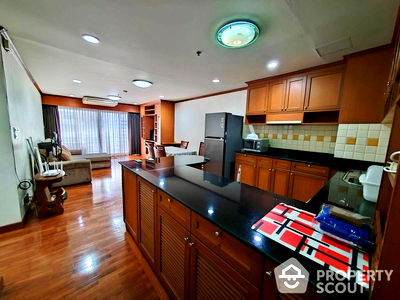 Condos for rent Pathumwan Institute of Technology : 2-BR Condo at The Royal Place 2 near BTS Ratchadamri (ID 2099649)