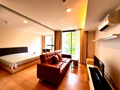 ขายคอนโด : ขายคอนโด LIV @ 49 ราคา 5,900,000 บาท [MKsr250514]