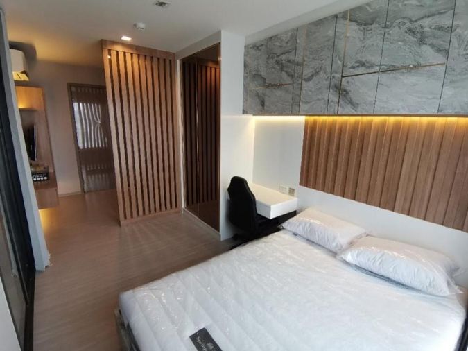 Code: KJ6450  for rent Life Asoke Hype // Line ID: @kjcondo (with @) //