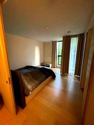 Condos for rent : For rent Liv@49 price 25,000 baht [MKr250548]
