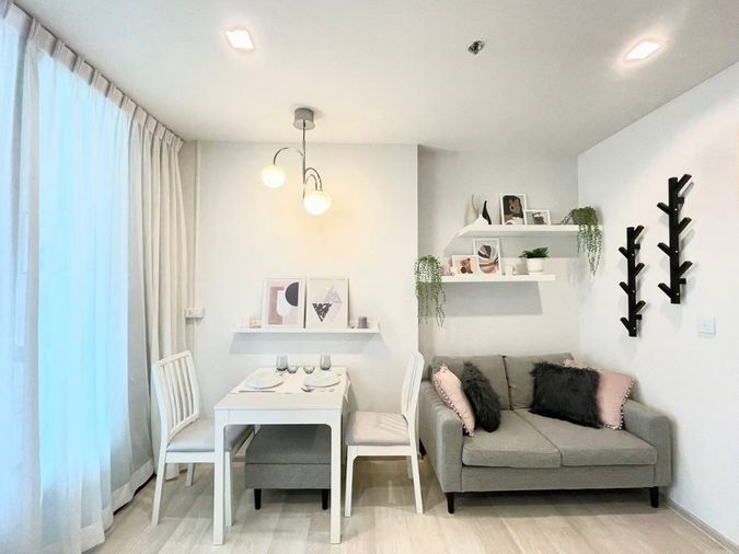 *** Condo for rent : Life One Wireless  1 Bedroom Nice decorated High floor near BTS Ploenchit***