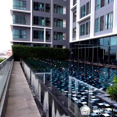 Condos for sale Central Pinklao : 1-BR Condo at Ideo Mobi Charan Interchange near MRT Fai Chai (ID 593928)