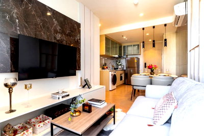 Condos for rent : *** Condo for rent : 🐶🐱Maru Ekkamai 2 pet friendly  2 Bedrooms 2 Bathrooms Nice decorated  Fully furnished  Built-in furniture near BTS Ekkamai ***