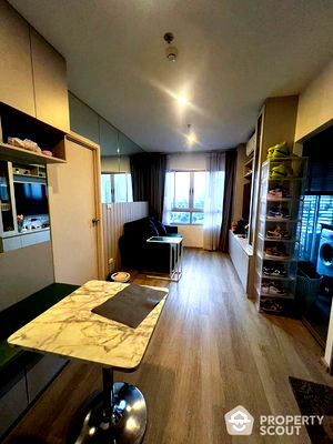 Condos for sale : 1-BR Condo at Elio Sathorn-Wutthakat near BTS Wutthakat (ID 1739015)