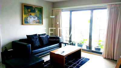 เช่าคอนโด สุขุมวิท 36 : 3 Beds 2 Baths with Bathtub Large Room High Fl. Perfect Location BTS Thong Lo / Condo For Rent-Noble Remix