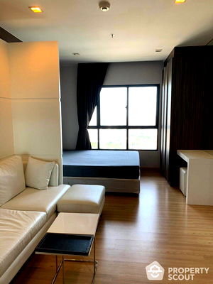 Condos for sale BTS Krung Thon Buri : 1-BR Condo at Urbano Absolute near BTS Krung Thon Buri (ID 1443420)
