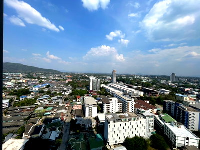 Condos for rent : Keen Centre Sriracha Condo High Floor Modern Room Ready to Reserve Available 1 Sep 2026