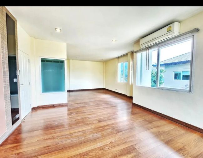 5-bed house for sale, 280 sqm, 67 sq wah, Casa Legend Ratchapruk-Pinklao