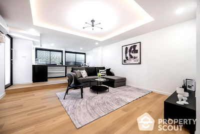 Condos for sale Sutthisan Winitchai Road : 3-BR Condo at T.V.C. Condominium near MRT Huai Khwang (ID 2100421)