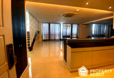 Condos for rent : 3-BR Condo at The Fourwings Residence in Hua Mak (ID 1169194)
