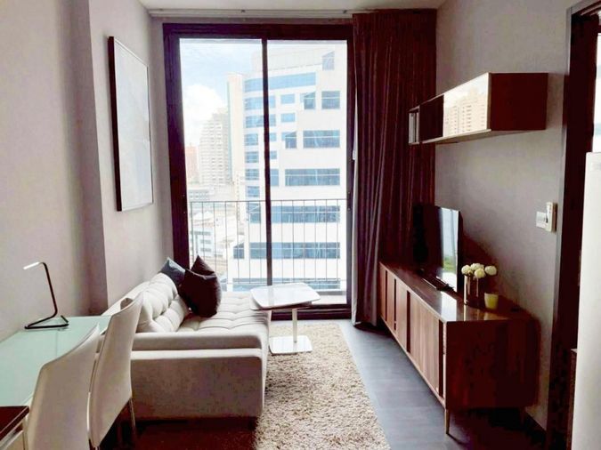 For sale Edge Sukhumvit 23 1 bedroom 30.5 sqm. newly renovated, fully furnished.