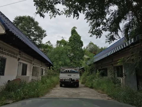 Land for sale with 16  room structures