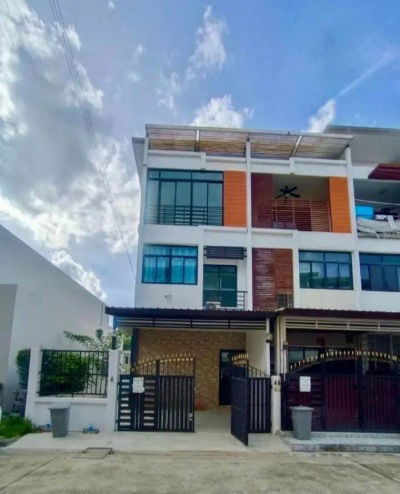 Townhouses for rent : For rent Six nature Kallapruek 3 bedroom 3 bathroom near Sampeng2
