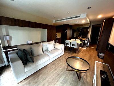 Condos for sale : Condo for Sale: Noble Above Wireless-Ruamrudee 58.37 sq.m, 7th Floor – Near Conrad Hotel, Central Embassy, and BTS Ploenchit!
