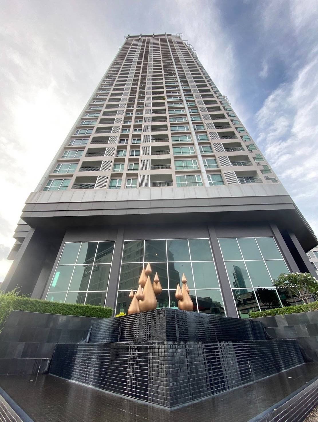 RHYTHM Sathorn Urgent sales one-bedroom 35.13sq.m. North Bldg. only 5.2 million