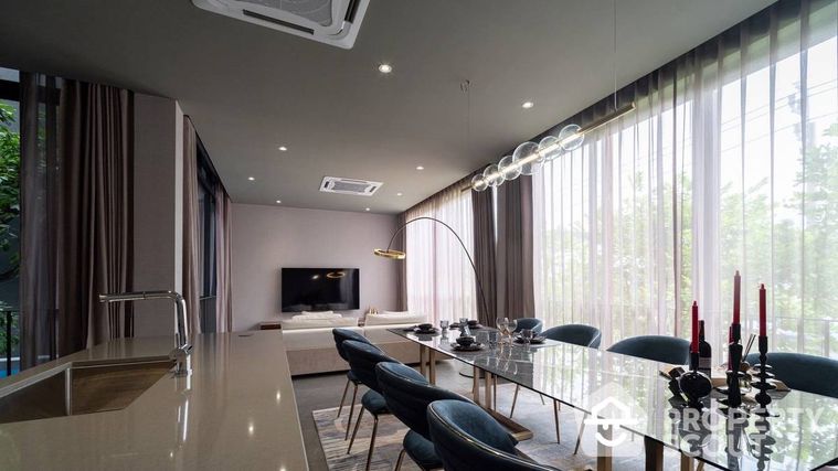4-bed house for sale, 682 sqm, 60 sq wah, Don Mueang