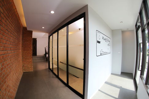 ขาย  Shophoue - โฮมออฟฟิศ 4 ชั้น ตกแต่งเป็น Private office พร้อมผู้ช่า  เชื่อมต่อ 4 เส้นทางสู่ รามคำแหง53 ลาดพร้าว 112 ทาวน์อินทาวน์ และรามอินทรา