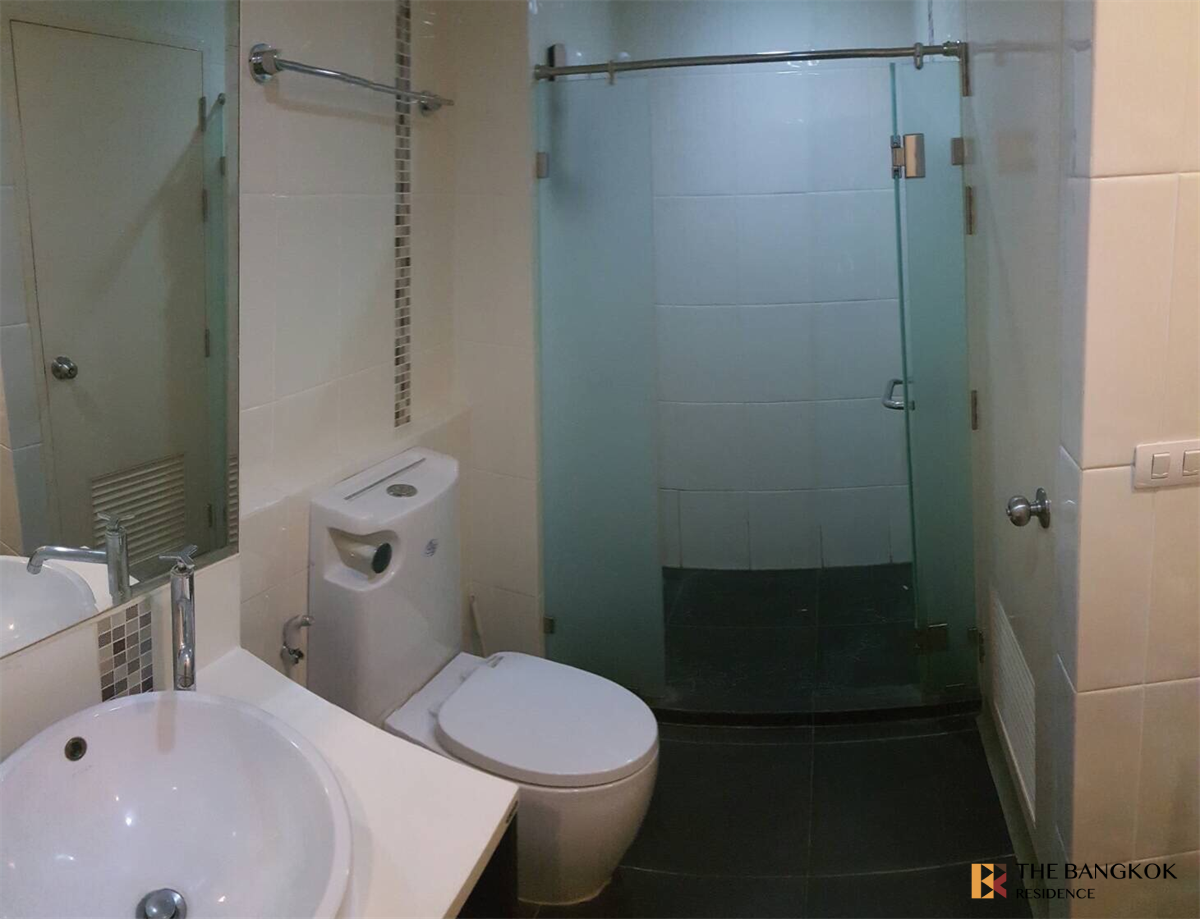 picture Premium Luxury Condo in Prime Location Wish@Samyan near MRT Sam Yan Station - 1/10