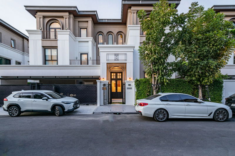 Houses for sale : For Sale CINQ ROYAL Krungthep Kreetha