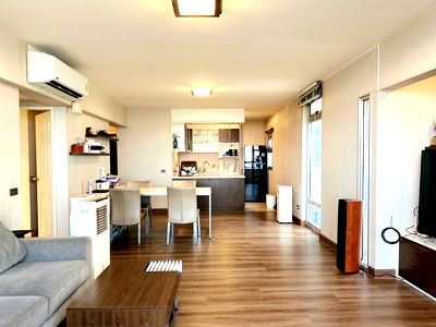 Condos for sale Impact Muang Thong : Condominium, Geneva Building, Muang Thong Thani, 2 bedrooms, lake view! Corner room, high floor, ready to move in