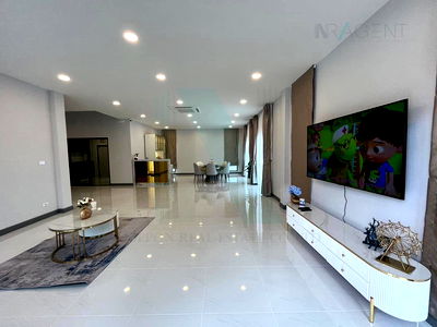 Houses for rent Mega Bangna : 🚩 For Rent 2-story House THE CITY BANGNA 5 bedroom 6 bathroom