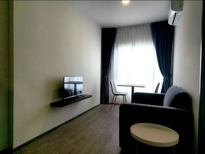 Condos for rent : Rich point. 1bed 32sqm. Line id: @pfagent