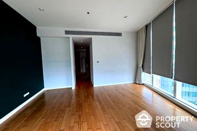 Condos for rent : 3-BR Condo at Millennium Residence @ Sukhumvit Condominium near BTS Phrom Phong (ID 2106463)